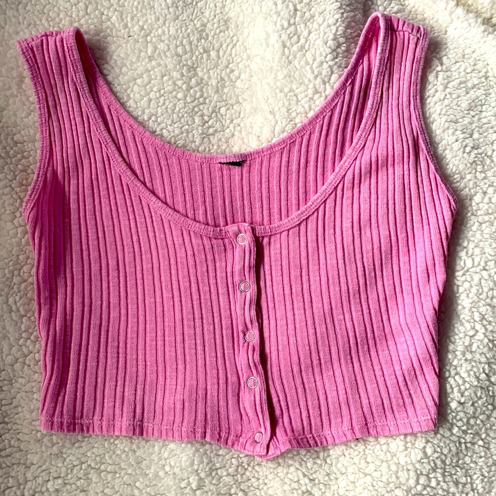 Pink wild fable crop tank! 💕 ribbed with buttons and very comfortable:)